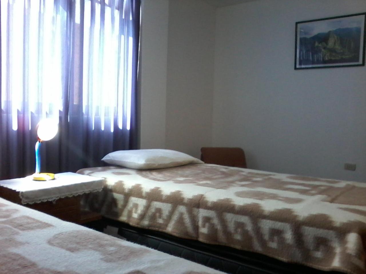 Royal Sweet Dreams Airport B&B Лима Екстериор снимка