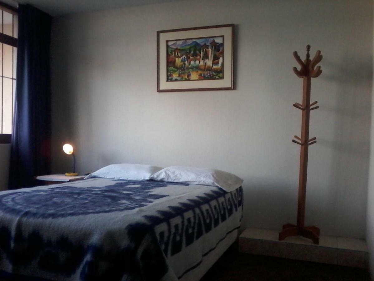 Royal Sweet Dreams Airport B&B Лима Екстериор снимка